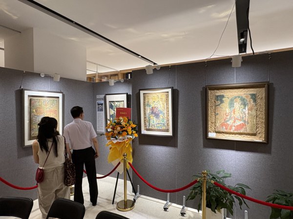 上海书展｜“黑传奇”“浪浪山”里的永安禅寺壁画亮相上海书城